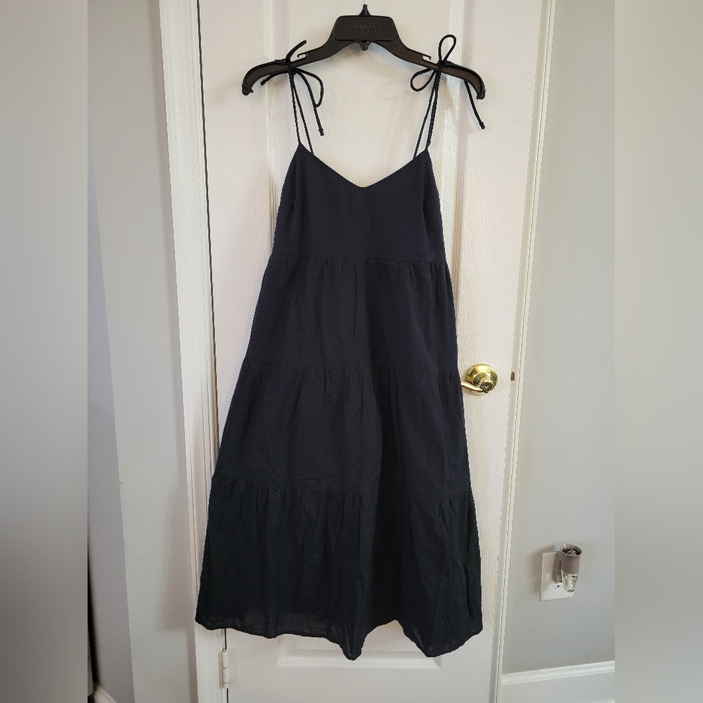 NWT Abercrombie & Fitch Black Tie Strap Tiered Cotton Midi Dress Size Small